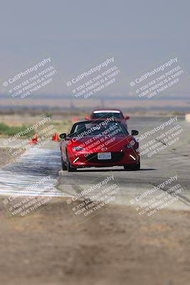 media/Sep-20-2025-Extreme Speed (Sat) [[1fcc23683c]]/Orange (Mid Intermediate)/Session 2 (Sunrise)/